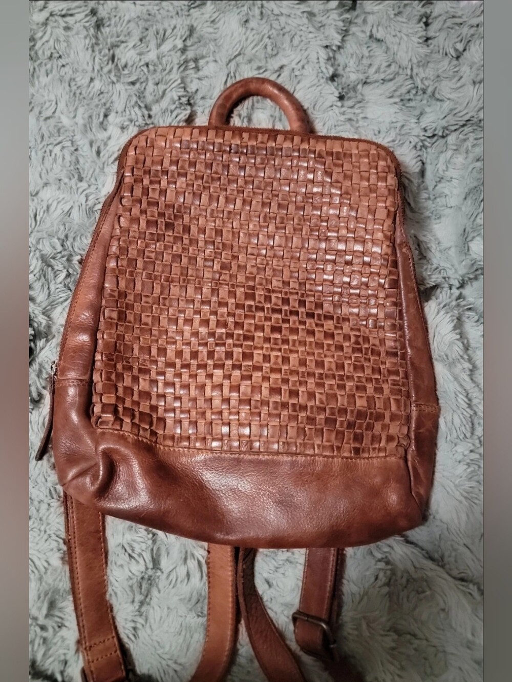 Vilenca Holland Brown Woven Leather Backpack